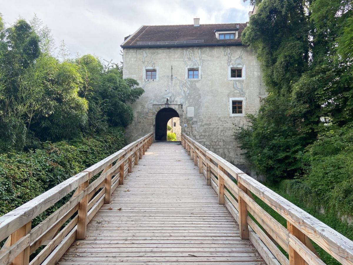 Seepension Ostertach - Am Leitgeringer See Tittmoning Buitenkant foto
